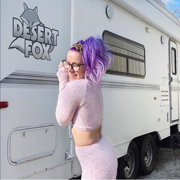 ❌SOLD❌GYMSHARK set fleur dusty pink texture XS - Picture 5 of 7